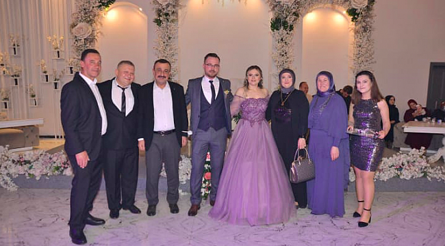 Ayşe ve Emre mutluluğa yelken açtı