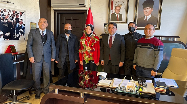 Esma Demir bronz ile döndü