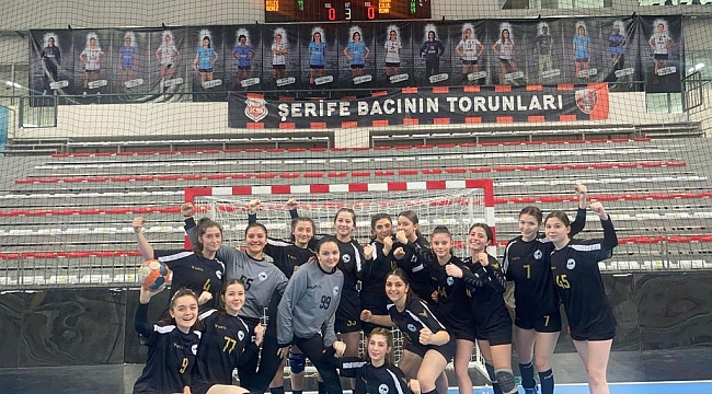 Kadınların gözü zirvede