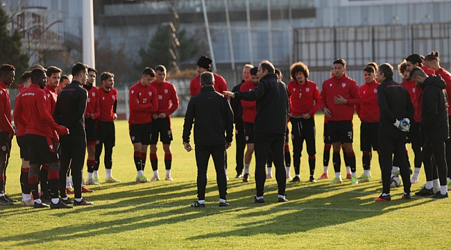 Samsunspor yarışın içinde olacak
