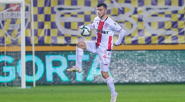 Yunus Emre özür diledi