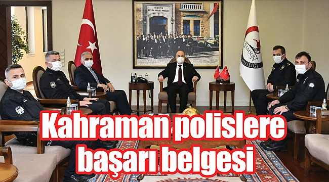 Kahraman polislere başarı belgesi