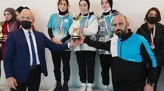 Kupalar kaldırıldı