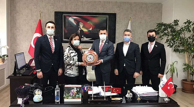 ‘Sağlıkçıya şiddete ağır yaptırım istiyoruz’