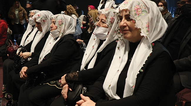 Anadolu Kadınları Defilesi nefes kesti
