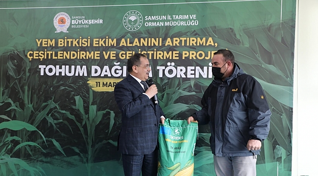 Büyükşehir çiftçinin yüzünü güldürdü