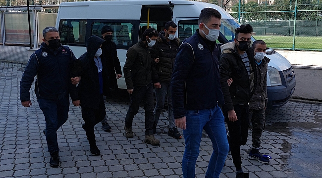 DEAŞ'tan 6 kişinin gözaltı süresi uzatıldı