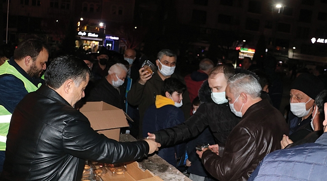 Havza’da kandil simidi dağıtıldı