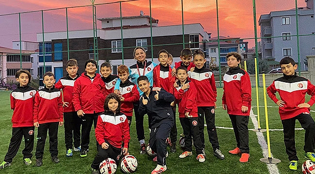 Melih'ten İstiklalspor'a destek