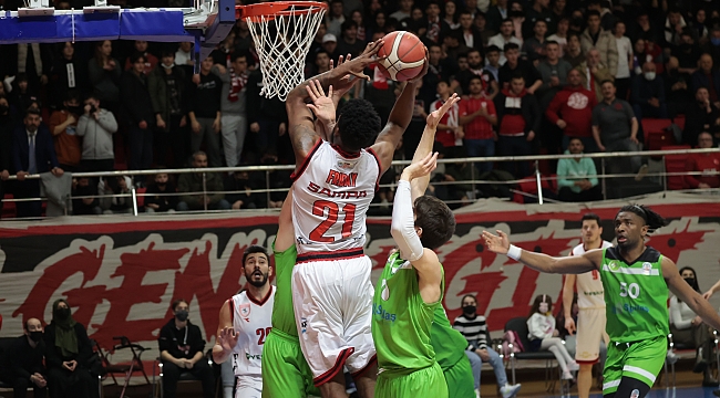 Potada maçlar ertelendi