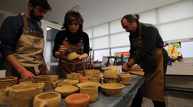 Seramik eserlerle tanıtım