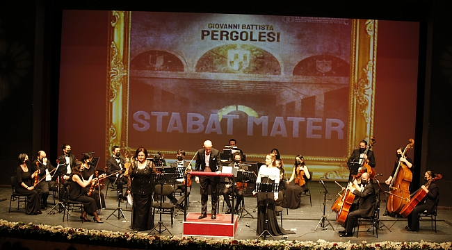 ‘Stabat Mater’ konseri alkış aldı