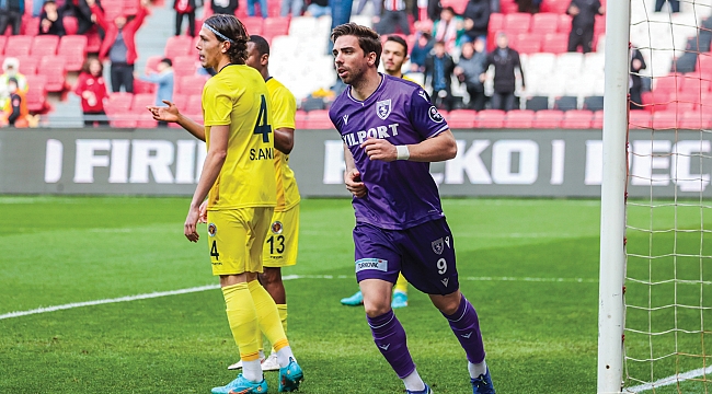 Tomane çıldırdı!