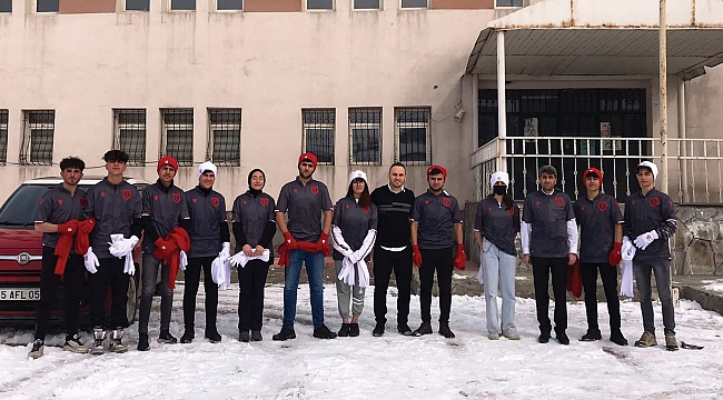 Uyanık’tan forma jesti