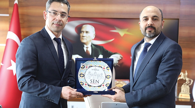 Yılın doktoru seçildi