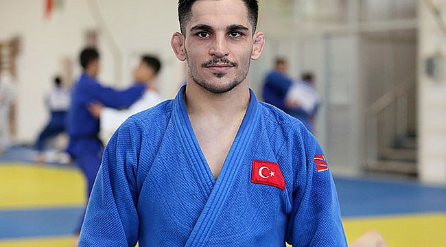 Altın madalyayı istiyor