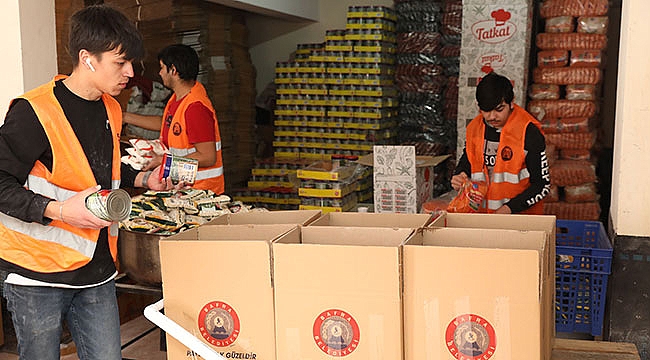 Bafra’da ihtiyaç sahiplerine yardım