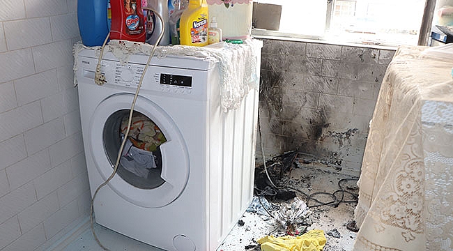Çamaşır makinesi kablosu alev aldı