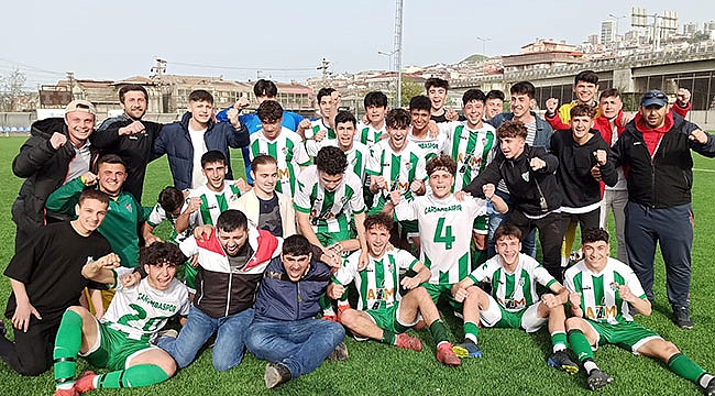 Çarşambaspor'un gençleri şampiyon