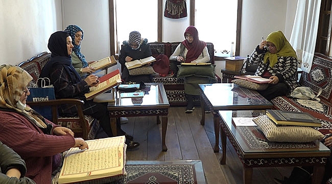 Hem öğreniyor hem sosyalleşiyorlar