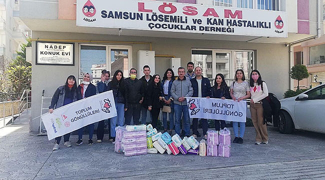 İyilik elçisi gönüllü gençler