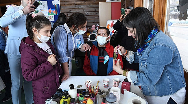 Özel çocuklar gönüllerince eğlendi