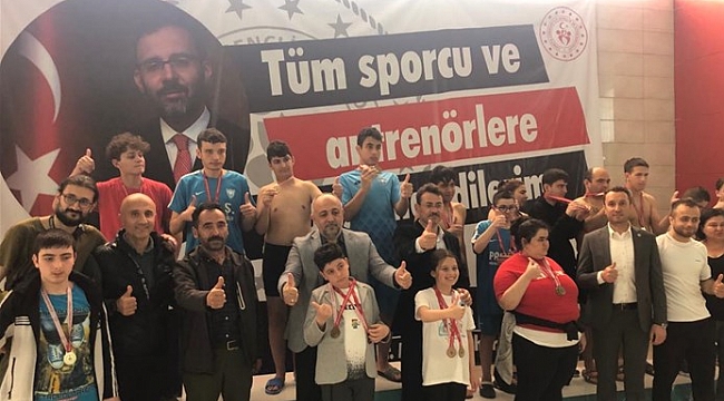 Özel kulaçlar madalyaya atıldı