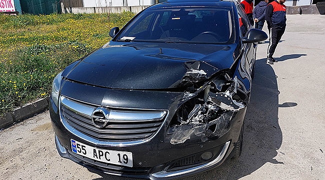 Üç araç çarpıştı