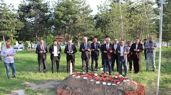 Yılmaz'dan şehit ailesine taziye ziyareti