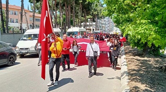 Bafra'da Gençlik Yürüyüşü