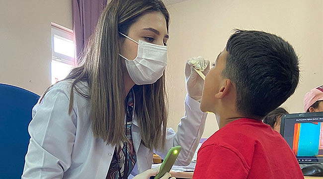 Bezelye tanesi kadar macun yeterli