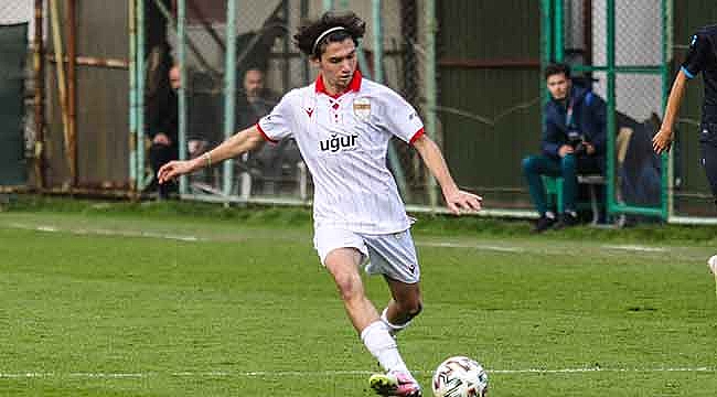 Gol kralı Alper Efe