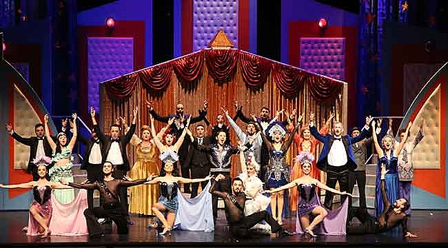 Tekrar opera sahnesinde