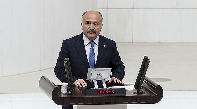 ‘Türkiye bataklığa mahkum edildi’