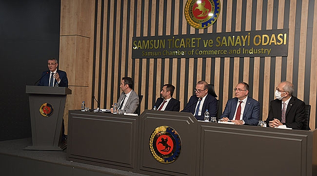 Adı meclis salonuna verildi