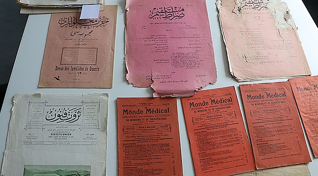 Asırlık belgeleri müzeye verdi