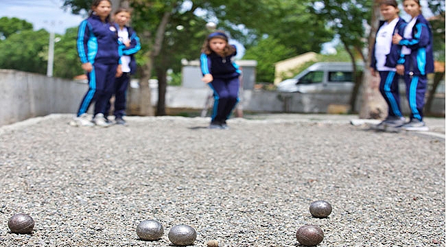 Bocce ile 6 ay önce tanışan ortaokul öğrencileri, Türkiye şampiyonu oldu