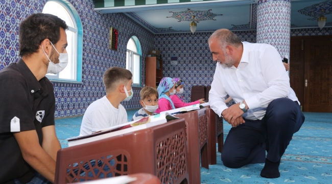 Canik'te camiye gidene bisiklet