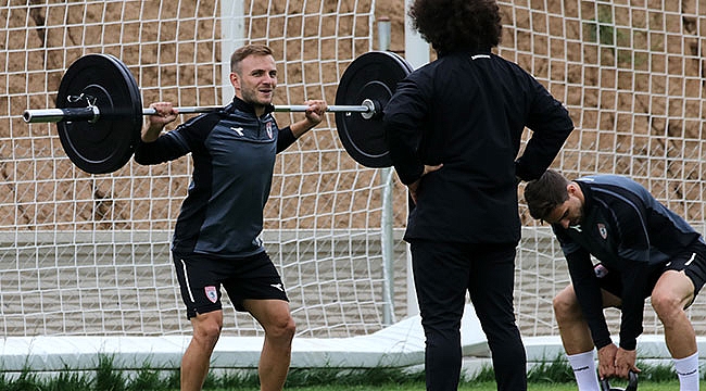 Celil’in yükü ağır