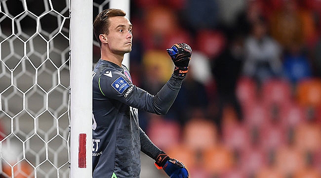 KALE SZUMSKİ’YE EMANET