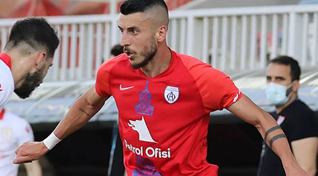 Samsunspor istedi Ümraniyespor kaptı