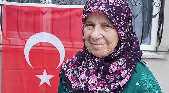 15 TEMMUZ ŞEHİDİNİN ANNESİ: 5 evladımdan 1’ini vatan için verdim
