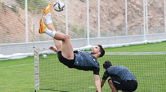 Önce test sonra ayak tenisi