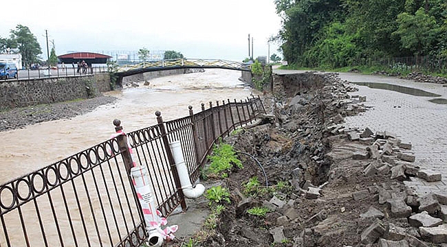 Ordu'da 2 günde 304 noktada heyelan  