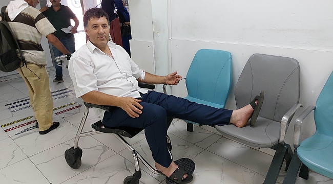 Çocukları uyarınca bıçaklandı