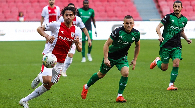 Ahmet 11’de başladı