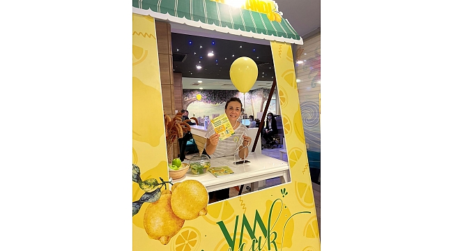 Alex’in limonata standı Samsun’da