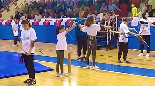 Oklar hedefe kitlendi