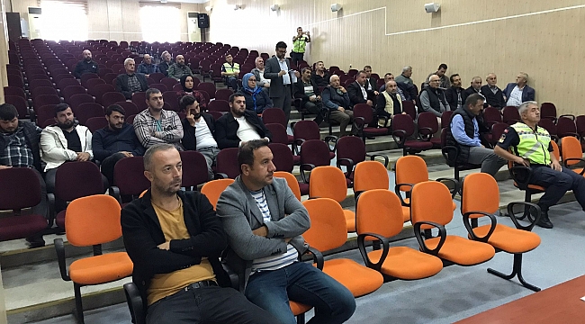 Okul servis araç sürücülerine eğitim