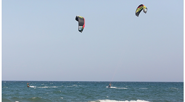 Samsun’da kitesurf heyecanı